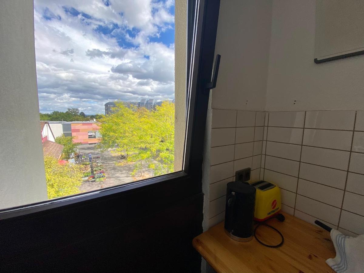 Private Room With Free Parking Coblenza Exterior foto